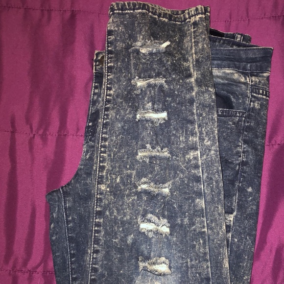 Woman Skinny Jeans - Picture 4 of 6